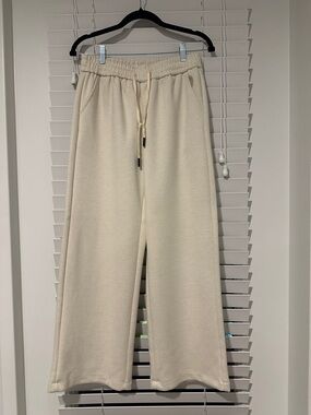 Wide Leg Drawstring Sweatpants in Cream